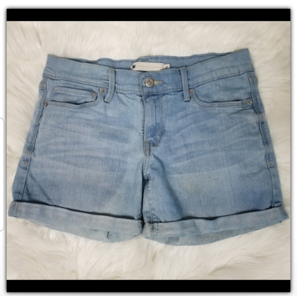 Levi's jean shorts size 27 - Picture 1 of 5